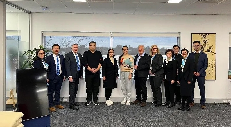 助力开放办学，多措并举推进师资队伍国际化能力建设 ——阿尔斯特学院积极推进师资队伍国际化建设进程